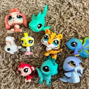 Colorful Small Pet littlest pet shop Figurine Set